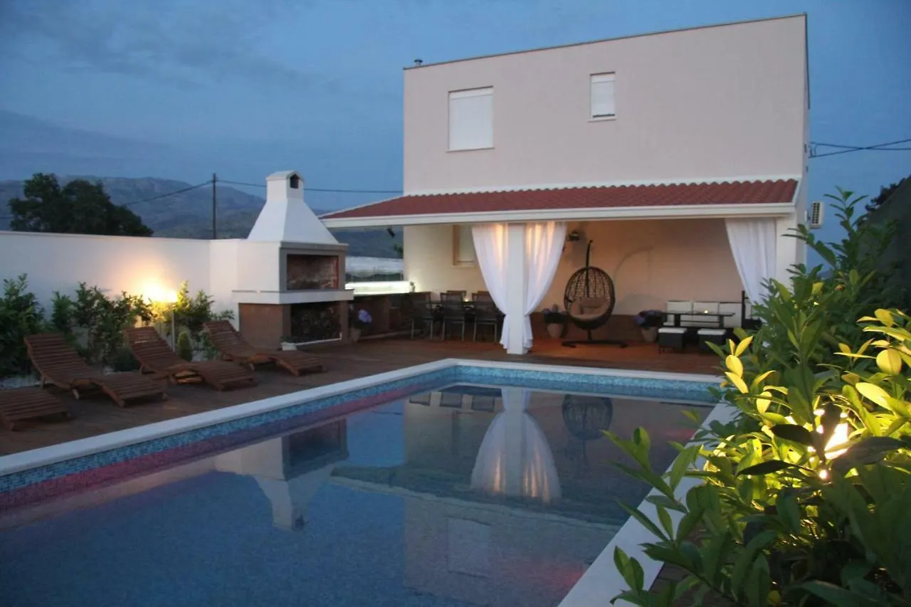 Villa Perlla Split Croatia